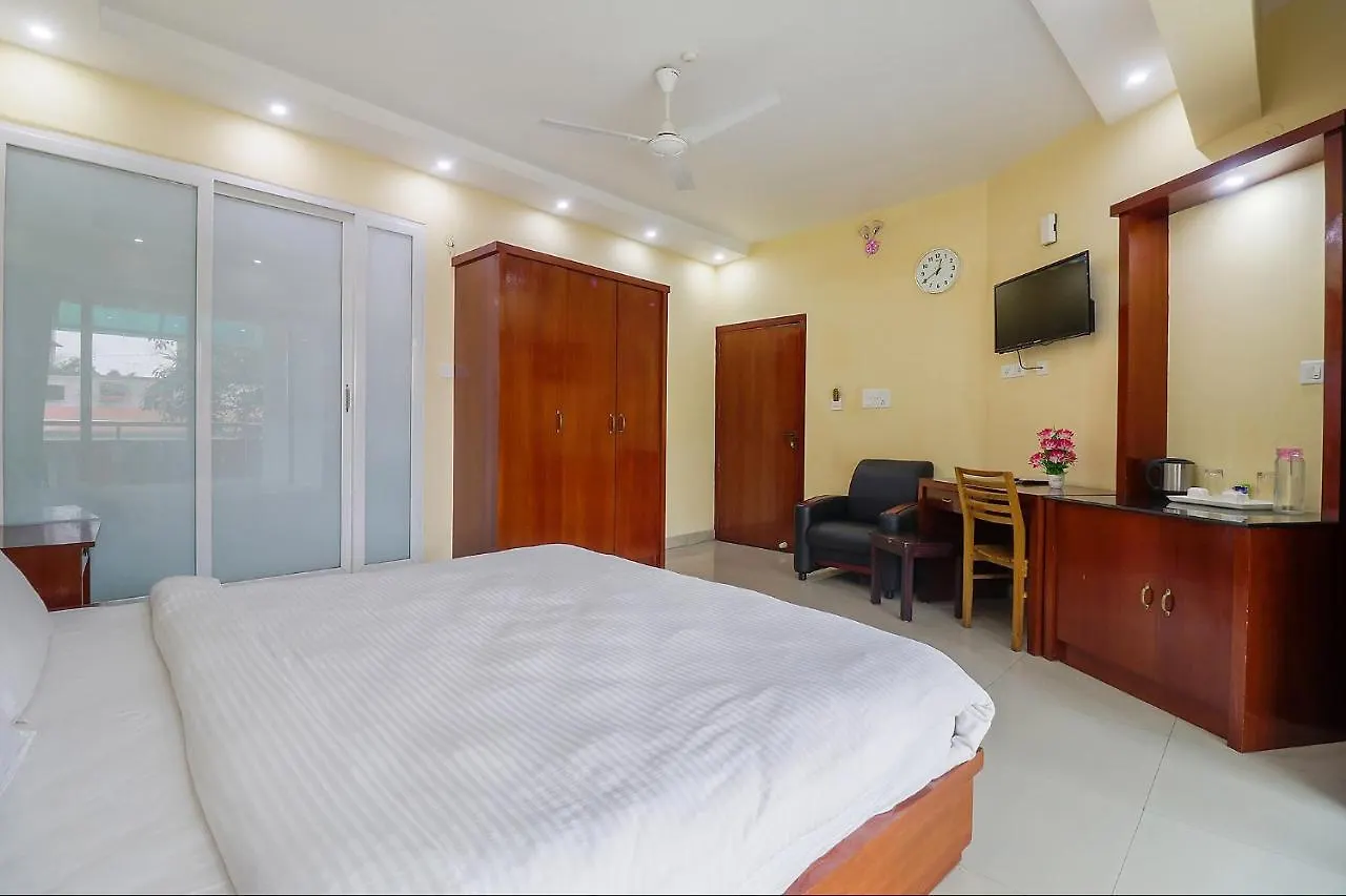 Fabhotel Ghala Residency Kochi Hotel